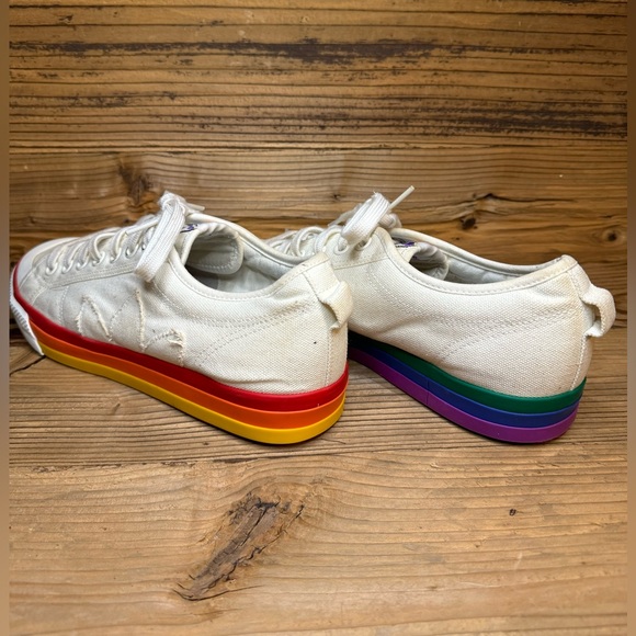 Adidas men’s limited special edition “ love unites” pride sneaker - Picture 16 of 17